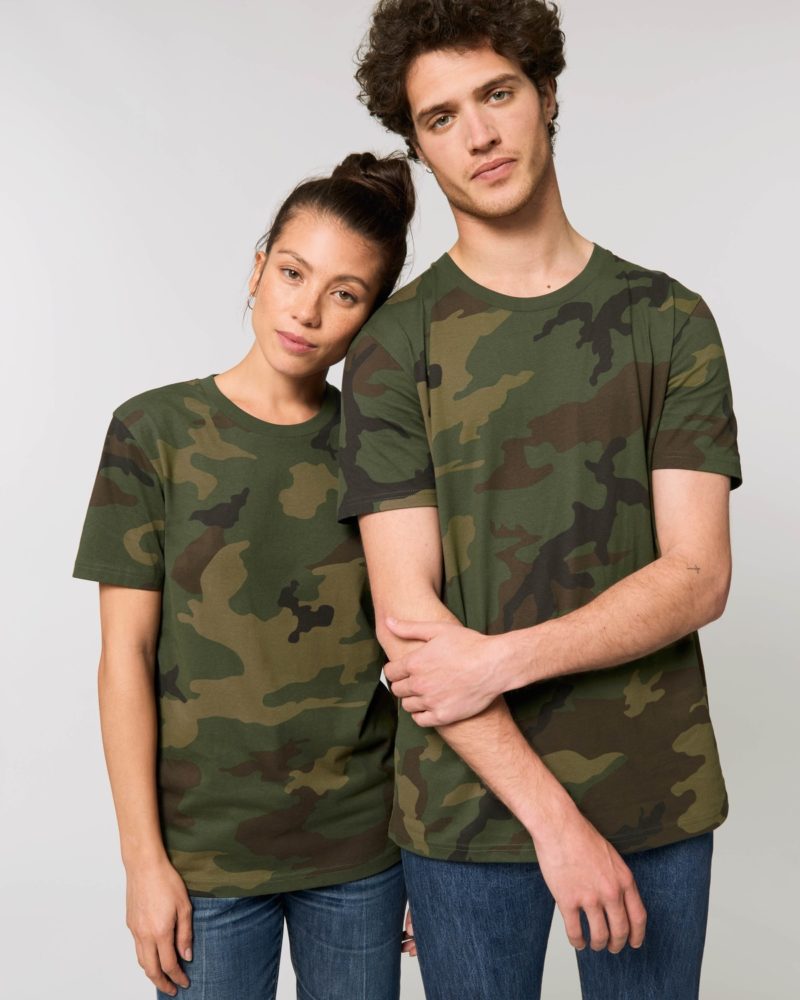 STTU828 Creator AOP Camouflage Unisex vorne