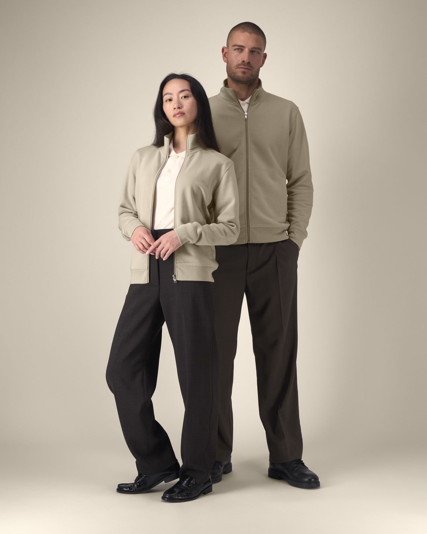 Stanley Stella Trailer 2.0 STSU253 Desert Dust Duo Front Main 10 Stanley Stella Trailer 2.0 STSU253 Desert Dust Duo Front Main 10