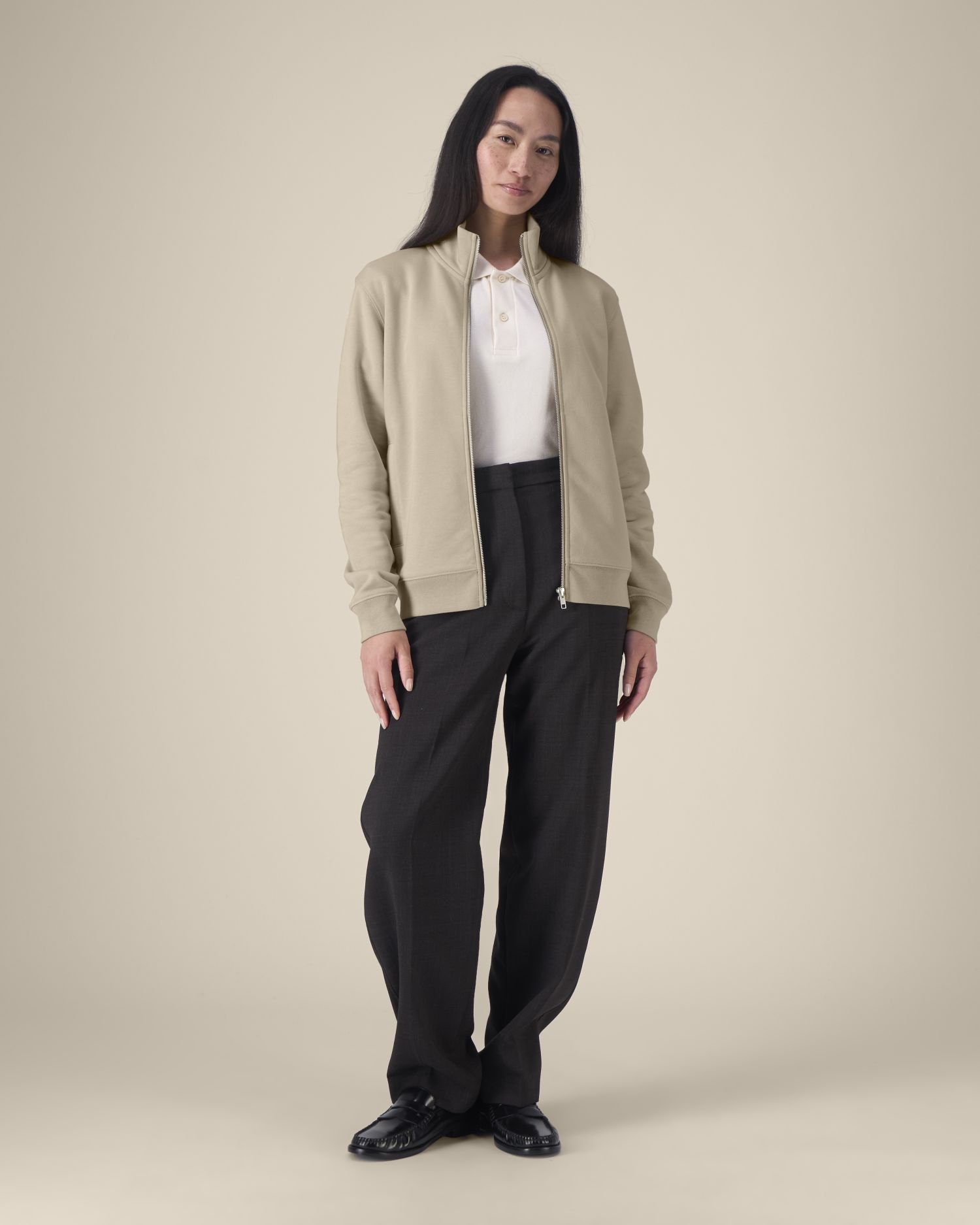 Stanley Stella Trailer 2.0 STSU253 Desert Dust Studio Front Main 5 Stanley Stella Trailer 2.0 STSU253 Desert Dust Studio Front Main 5