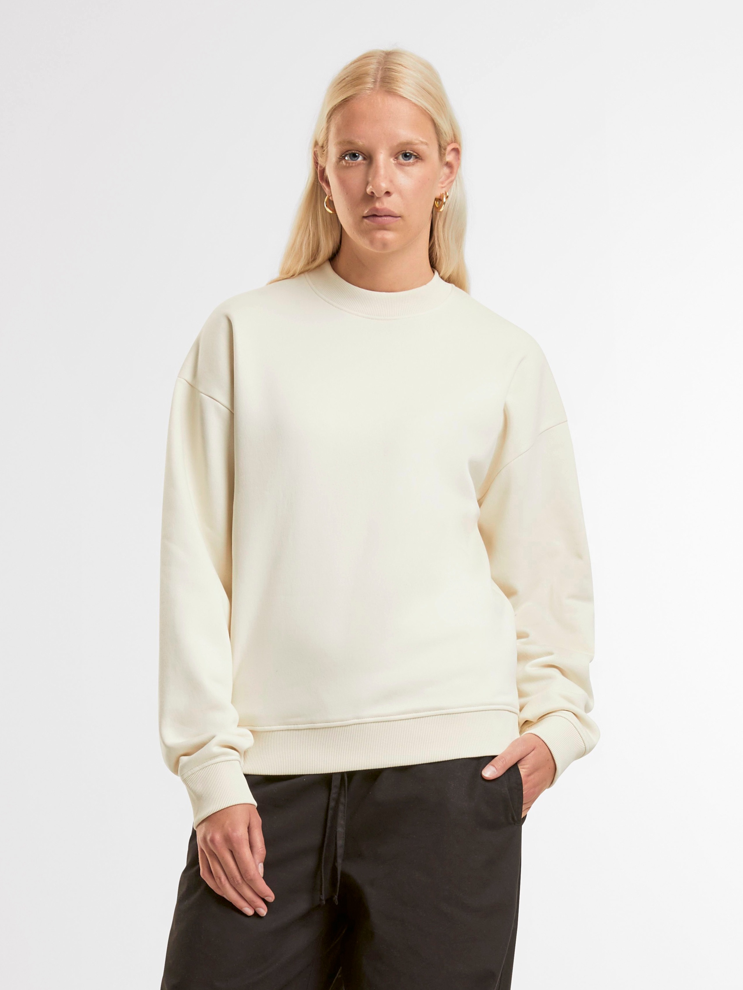 New Morning Studios Oversized Crewneck NM012 Main Fokus New Morning Studios Oversized Crewneck NM012 Main Fokus